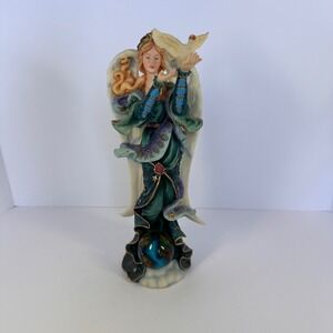 The Lenox Millennium Pencil Angel Figurine The World is at Her‎ Feet Vtg 1999